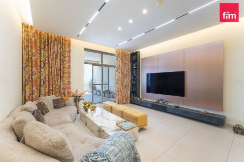 Apartment in Motor City, Dubai 3 bedrooms, 273 sq.m. № 110885