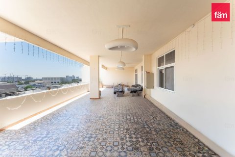 Apartment in Motor City, Dubai 3 bedrooms, 273 sq.m. № 110885 - photo 18