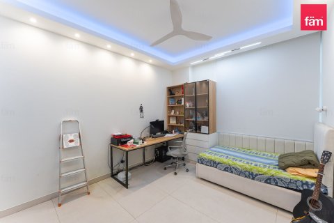Apartment in Motor City, Dubai 3 bedrooms, 273 sq.m. № 110885 - photo 16