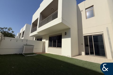 Adosado en Hayat Townhouses, Town Square, Dubai, 3 dormitorios, 188 m², № 79042 - foto 1