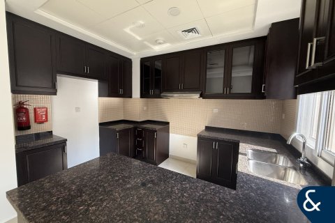 Townhouse in Dubai Land, Dubai 2 bedrooms, 180 sq.m. № 79029 - photo 4