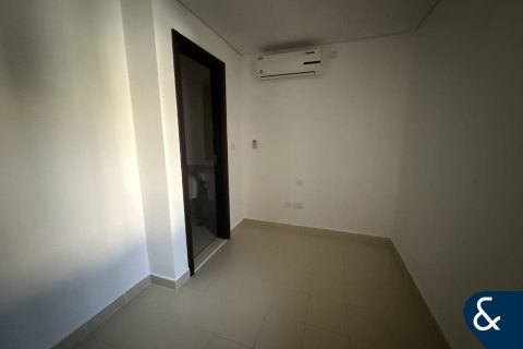 Townhouse in Dubai Land, Dubai 2 bedrooms, 180 sq.m. № 79029 - photo 3