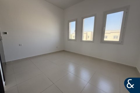 Townhouse in Dubai Land, Dubai 2 bedrooms, 180 sq.m. № 79029 - photo 6
