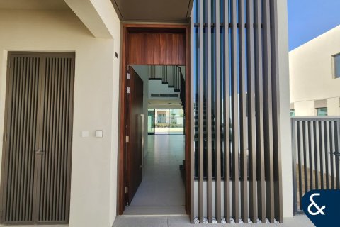 Adosado en Nara, The Valley, Dubai, 4 dormitorios, 257 m², № 79044 - foto 2