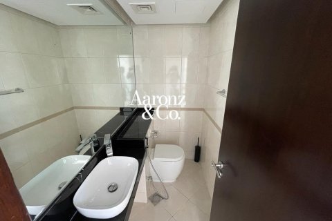 Appartement à Jumeirah Lake Towers, Dubai, 1 chambre, 112 m², № 133188 - photo 4