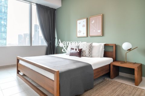Appartement à Jumeirah Lake Towers, Dubai, 2 chambres, 189 m², № 133187 - photo 13