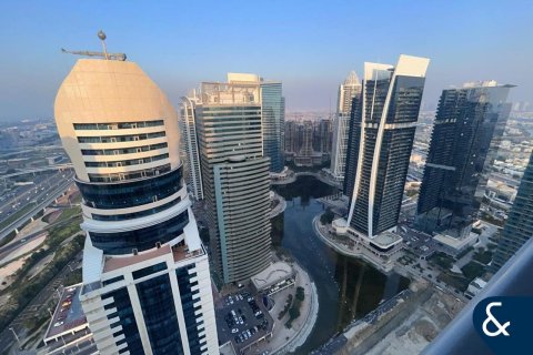 Купить квартиру в Джумейра Лейк Тауэрс, Дубай: 3 спальни, 200м², № 91368 - фото 3