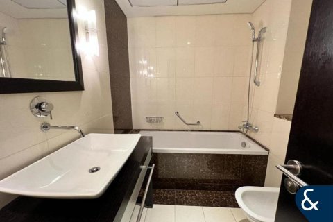 Купить квартиру в Джумейра Лейк Тауэрс, Дубай: 3 спальни, 200м², № 91368 - фото 7