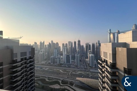 Купить квартиру в Джумейра Лейк Тауэрс, Дубай: 3 спальни, 200м², № 91368 - фото 2