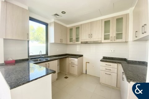 Купить виллу в Mira Oasis, Рим, Дубай: 4 спальни, 237м², № 91367 - фото 4