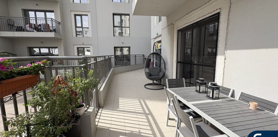 Квартира в Town Square, Дубай, 3 спальни, 164м², № 91305