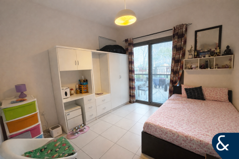 Apartment in Town Square, Dubai 3 bedrooms, 164 sq.m. № 91305 - photo 16