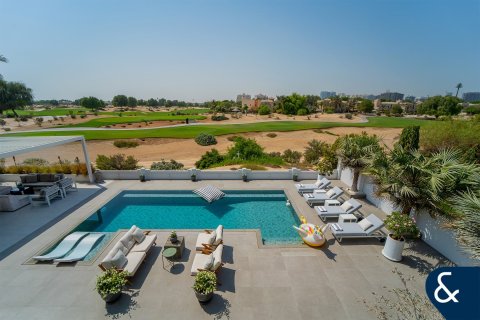 Villa à Victory Heights, Dubai Sports City, Dubai, 6 chambres, 590 m², № 91369 - photo 2