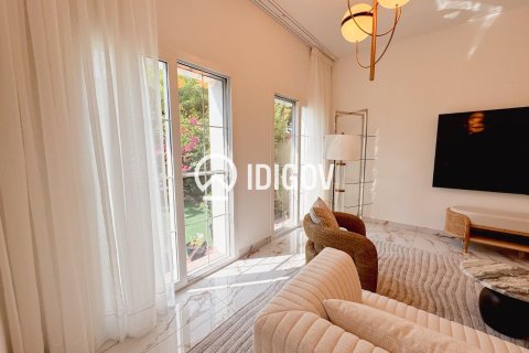 Villa in Ghadeer, The Lakes, Dubai 4 bedrooms, 266.17 sq.m. № 120864 - photo 5