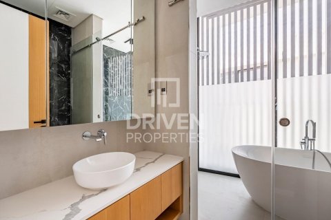 Villa in Al Barari, Dubai 5 bedrooms, 439.9 sq.m. № 139993 - photo 23