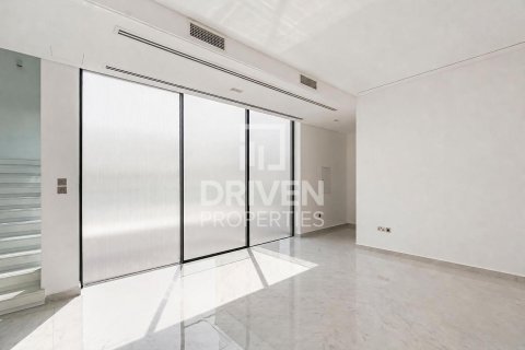 Villa in Al Barari, Dubai 5 bedrooms, 439.9 sq.m. № 139993 - photo 6