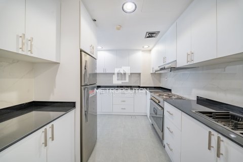 Купить квартиру в Shams, Джумейра Бич Резиденс, Дубай: 3 спальни, 175м², № 73382 - фото 3