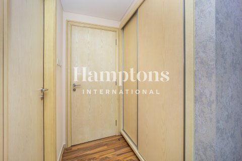 Apartment in Jumeirah Beach Residence, Dubai 2 bedrooms, 155.00029423 sq.m. № 70087 - photo 17