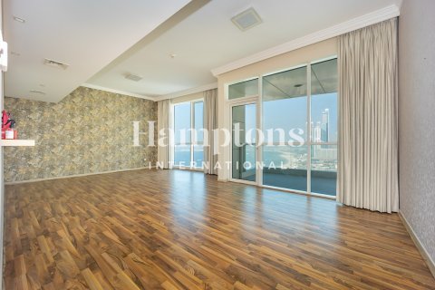 Apartment in Jumeirah Beach Residence, Dubai 2 bedrooms, 155.00029423 sq.m. № 70087 - photo 8