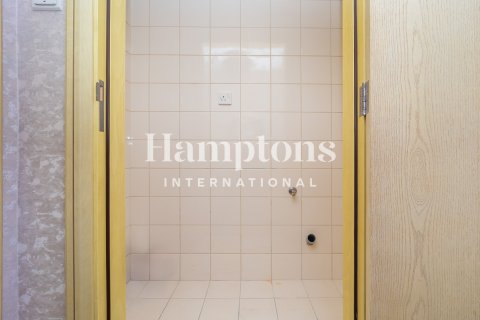 Apartment in Jumeirah Beach Residence, Dubai 2 bedrooms, 155.00029423 sq.m. № 70087 - photo 14