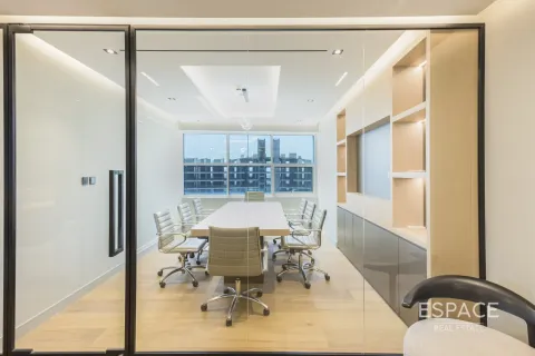 Bureau à Jumeirah Lake Towers, Dubai, 157 m², № 70090 - photo 2