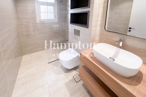 Villa in Arabian Ranches 2, Dubai 4 bedrooms, 558.48917159 sq.m. № 70084 - photo 11