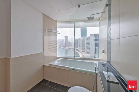 Apartamento en Business Bay, Dubai, 2 dormitorios, 173.8 m², № 55179 - foto 8