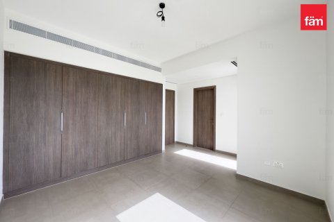 Townhouse in Tilal Al Ghaf, Dubai 3 bedrooms, 140.4 sq.m. № 94709 - photo 14