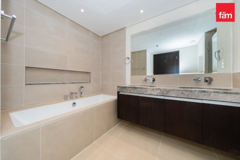 Appartement à Dubai, 2 chambres, 144.8 m², № 133130 - photo 12