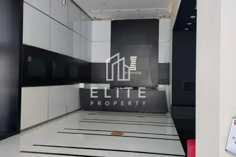 Building in Business Bay, Dubai 1180 sq.m. № 46670 - photo 11