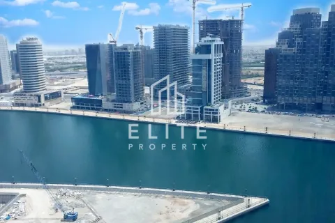 Building in Business Bay, Dubai 1180 sq.m. № 46670 - photo 8