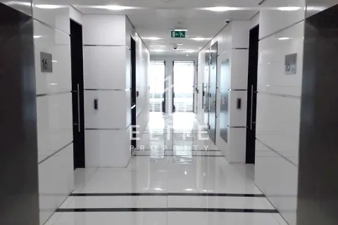 Building in Business Bay, Dubai 1180 sq.m. № 46670 - photo 16