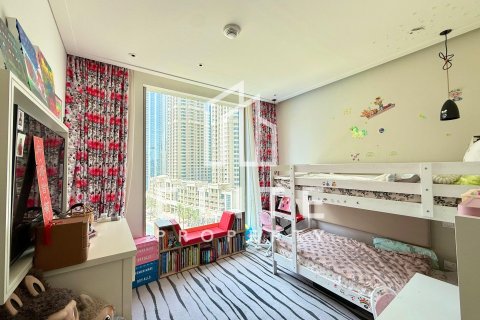 Apartamento en Vida Residence Downtown, Downtown Dubai (Downtown Burj Dubai), Dubai, 3 dormitorios, 187 m², № 46671 - foto 18