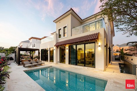 Villa à Dubai, 5 chambres, 602.2 m², № 97686