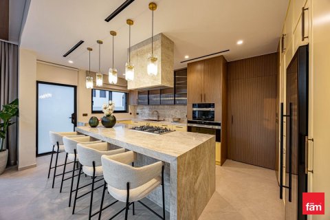 Villa à Dubai, 5 chambres, 602.2 m², № 97686 - photo 7