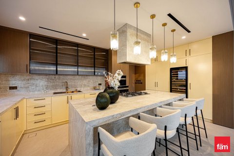 Villa à Dubai, 5 chambres, 602.2 m², № 97686 - photo 8