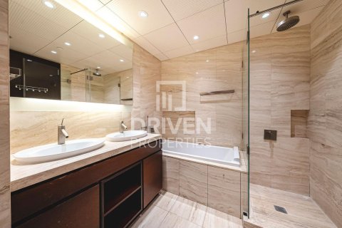 Apartment in Downtown Dubai (Downtown Burj Dubai), Dubai 1 bedroom, 128.02 sq.m. № 126136 - photo 3