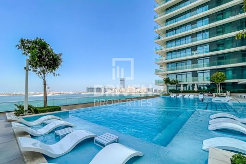 Apartamento en EMAAR Beachfront, Dubai Harbour, Dubai, 1 dormitorio, 69.03 m², № 125241