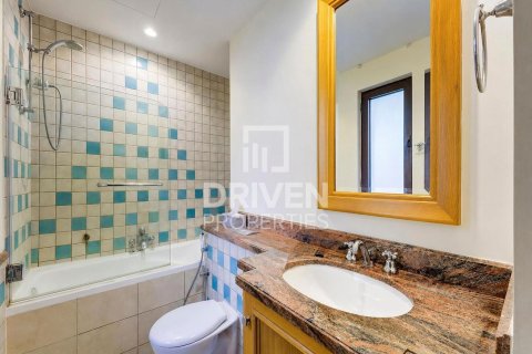 Apartment in Downtown Dubai (Downtown Burj Dubai), Dubai 2 bedrooms, 232.54 sq.m. № 125244 - photo 13