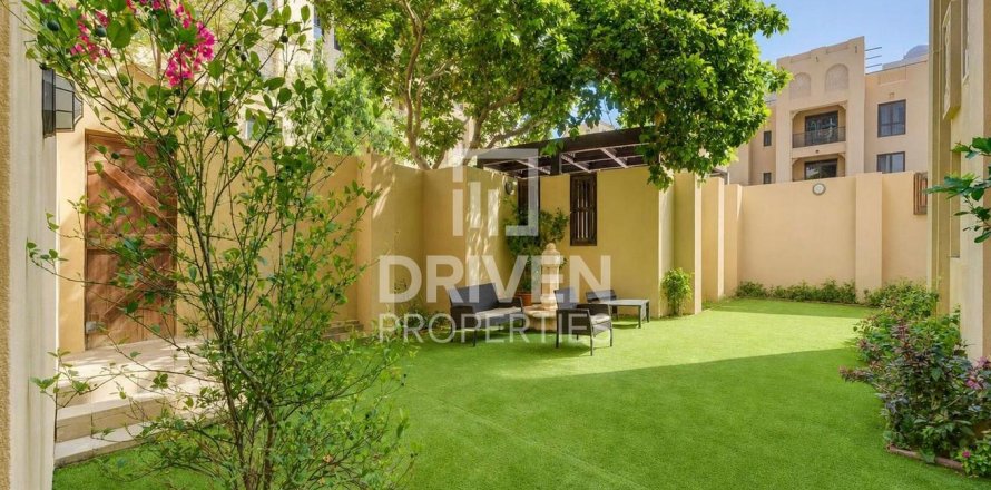 Apartment in Downtown Dubai (Downtown Burj Dubai), Dubai 2 bedrooms, 232.54 sq.m. № 125244