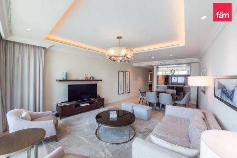 Apartment in Downtown Dubai (Downtown Burj Dubai), Dubai 2 bedrooms, 138.8 sq.m. № 133339 - photo 23