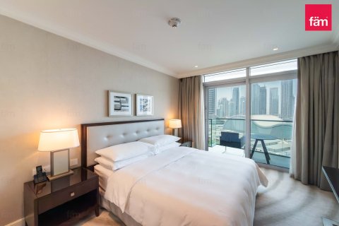 Apartment in Downtown Dubai (Downtown Burj Dubai), Dubai 2 bedrooms, 138.8 sq.m. № 133339 - photo 17