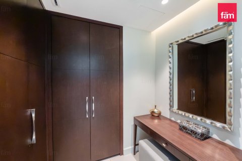 Apartment in Downtown Dubai (Downtown Burj Dubai), Dubai 2 bedrooms, 138.8 sq.m. № 133339 - photo 2