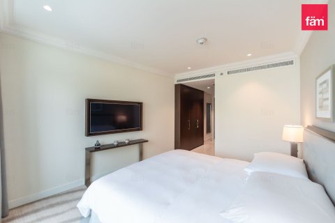 Apartment in Downtown Dubai (Downtown Burj Dubai), Dubai 2 bedrooms, 138.8 sq.m. № 133339 - photo 13