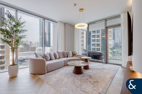 Купить квартиру в Дубай Марине, Дубай: 2 спальни, 122м², № 74828 - фото 1