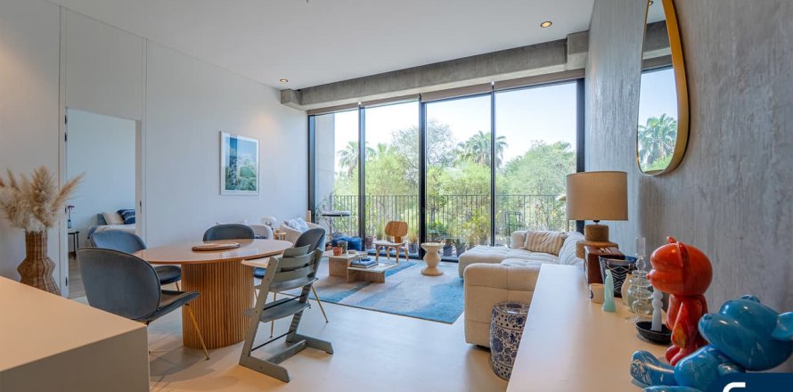 Apartment in KOA Canvas, Mohammad Bin Rashid Gardens, Dubai 2 bedrooms, 130 sq.m. № 74825