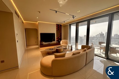 Apartment in BOULEVARD POINT in Downtown Dubai (Downtown Burj Dubai), Dubai 3 bedrooms, 170 sq.m. № 99040 - photo 2