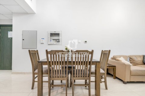 Apartment in Business Bay, Dubai 4 bedrooms, 204 sq.m. № 73421 - photo 5