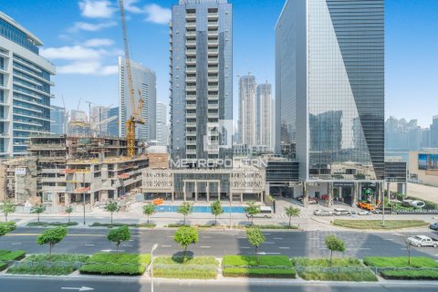 Apartment in Business Bay, Dubai 4 bedrooms, 202 sq.m. № 73427 - photo 25