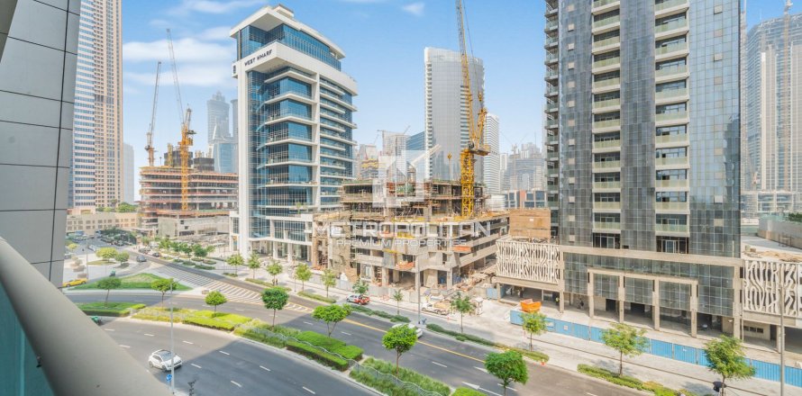 Apartamento en Business Bay, Dubai, 4 dormitorios, 202 m², № 73427